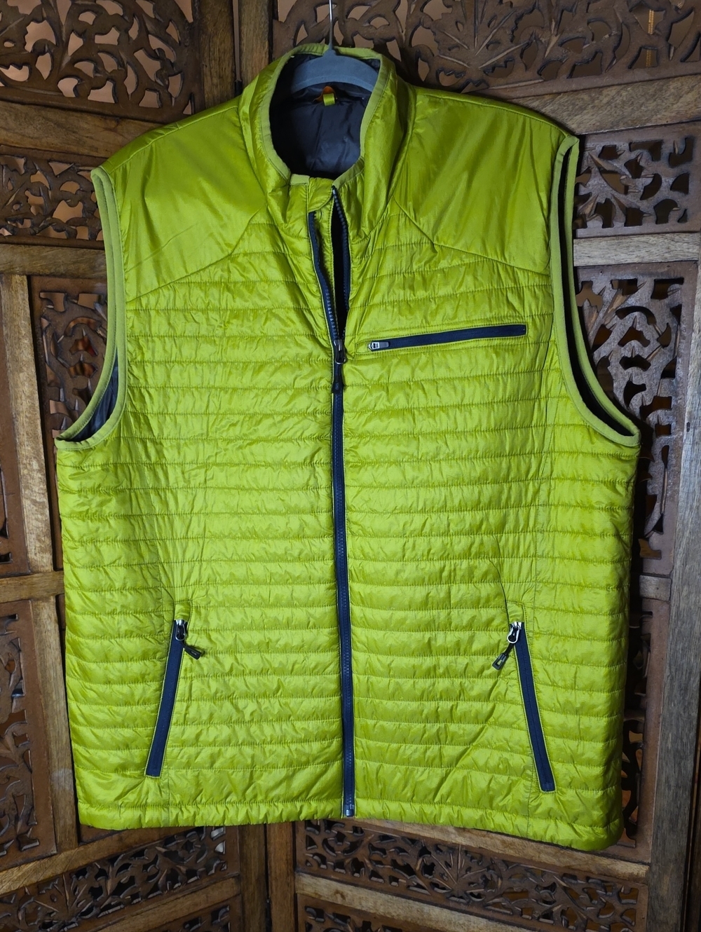 Orvis Men's Lime Green Quilted Vest with Zip Pockets